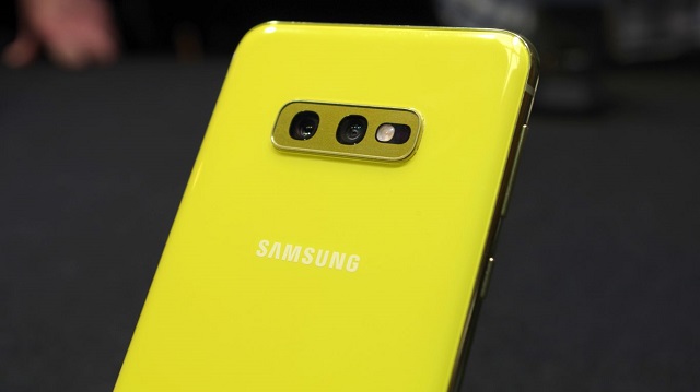 Samsung-Galaxy-S10e revie